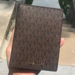 MK Michael Kors wallet